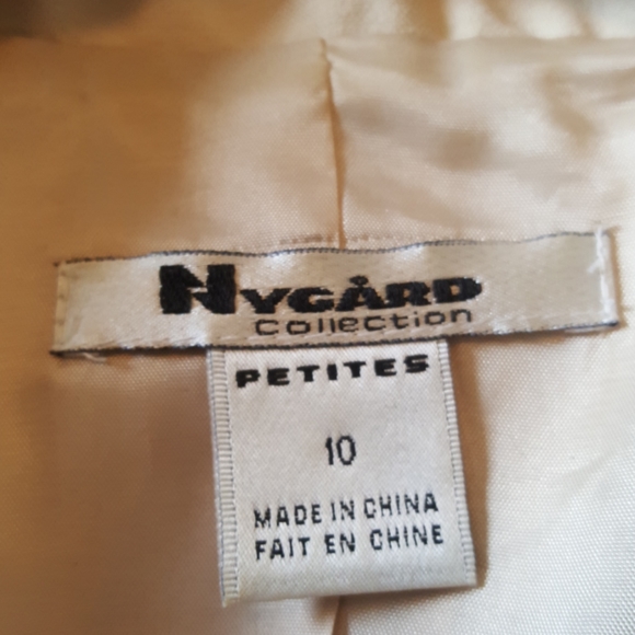 Nygard petite size 10 cream color dressy suit set - Picture 6 of 10